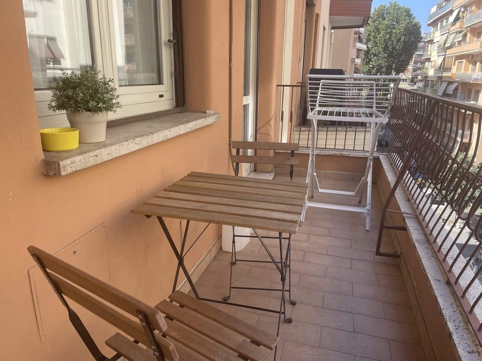 The Simple Joys of our Italian Flat